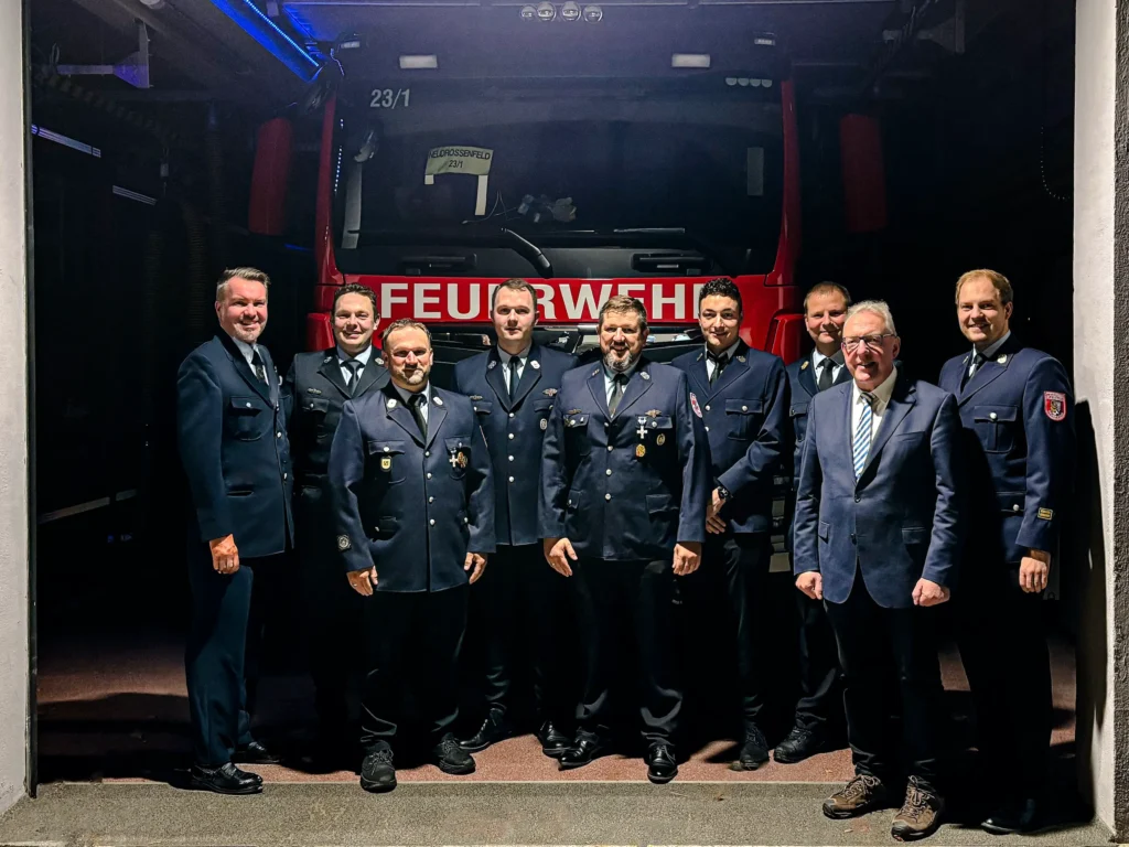 Gemeinschaft bei der Jahreshauptversammlung der Feuerwehr Neudrossenfeld